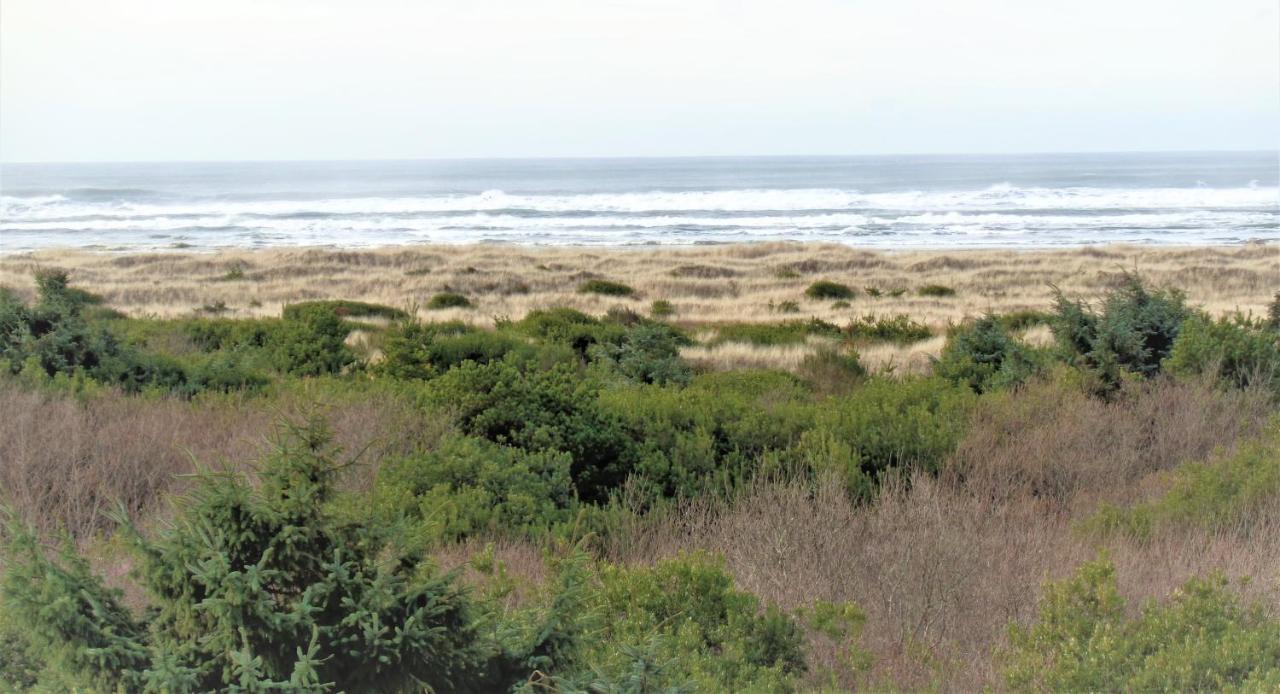 The Polynesian Resort Ocean Shores Exterior photo
