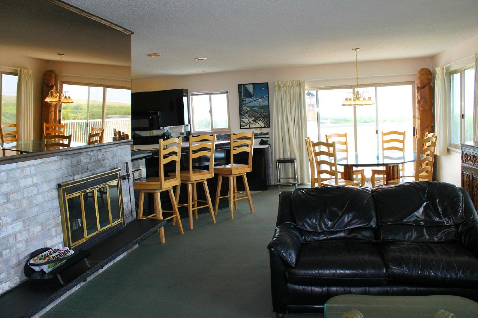 The Polynesian Resort Ocean Shores Exterior photo